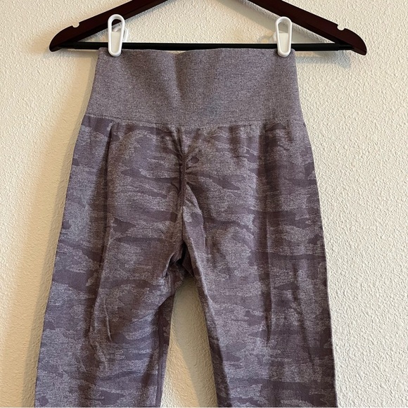 Amazon Purple Camo Seamless Leggings High Waist Workout Leggings Size Med - Picture 7 of 12